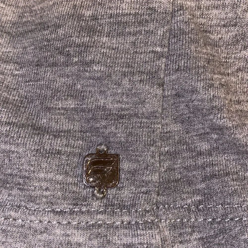 ✨ Fabletics 'Holly' Knot Open Back Tank✨ - Picture 4 of 4